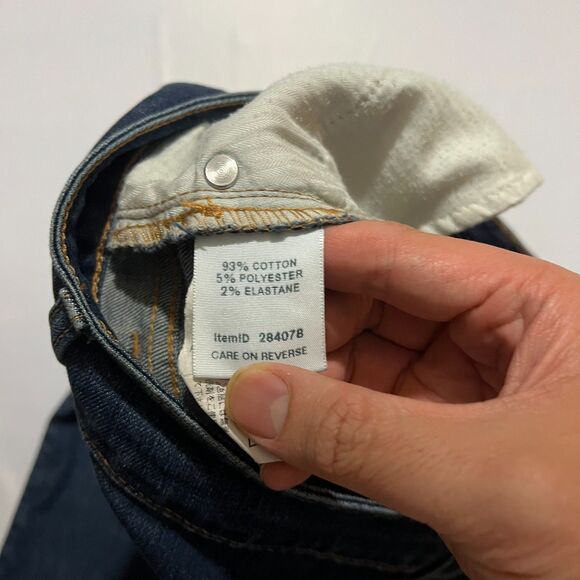 L.L.Bean Women's 10P Classic Fit True Shape High-Rise Straight Leg Jeans - Picture 4 of 12